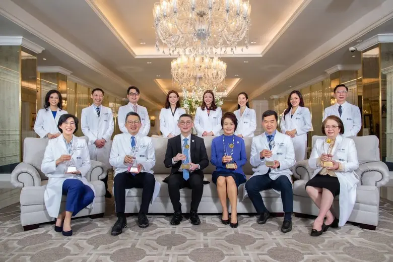 "นายแพทย์ ตนุพล" และ "ทีมแพทย์" ร่วมภาคภูมิใจ BDMS Wellness Clinic คว้ารางวัลจาก "Global Health Asia-Pacific Award 2021"  3 รางวัล