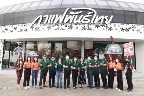 กาแฟพันธุ์ไทย จัดโปรฉลองเปิดสาขา "PT Max Park Salaya" เครื่องดื่ม ซื้อ 1 แถม 1