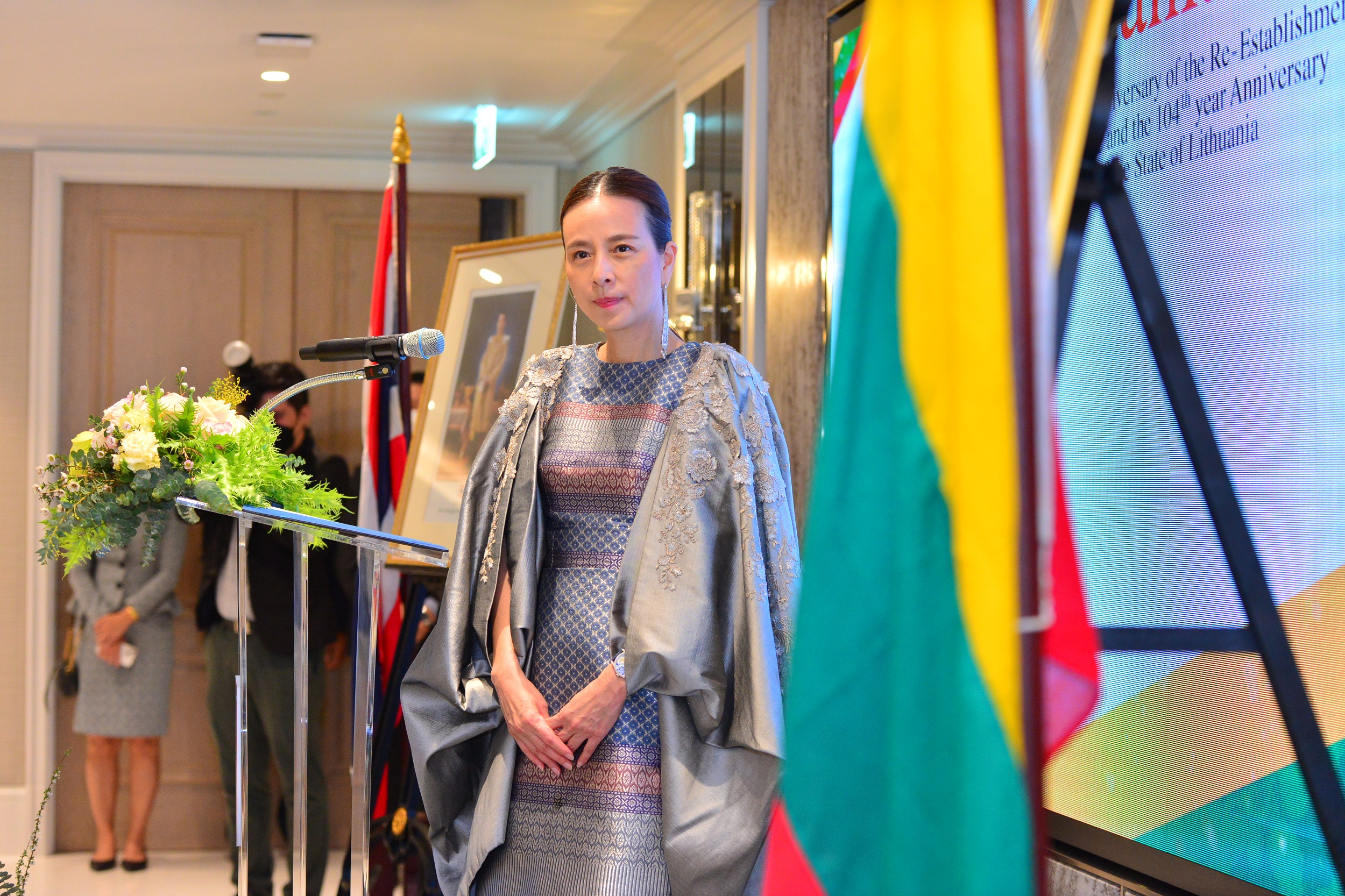 นวลพรรณ ล่ำซำ กงสุลกิตติมศักดิ์ฯ จัดงานเฉลิมฉลองวันครบรอบ 32 ปี การสถาปนาอิสรภาพ และวันครบรอบปีที่ 104 แห่งการฟื้นฟู "สาธารณรัฐลิทัวเนีย"