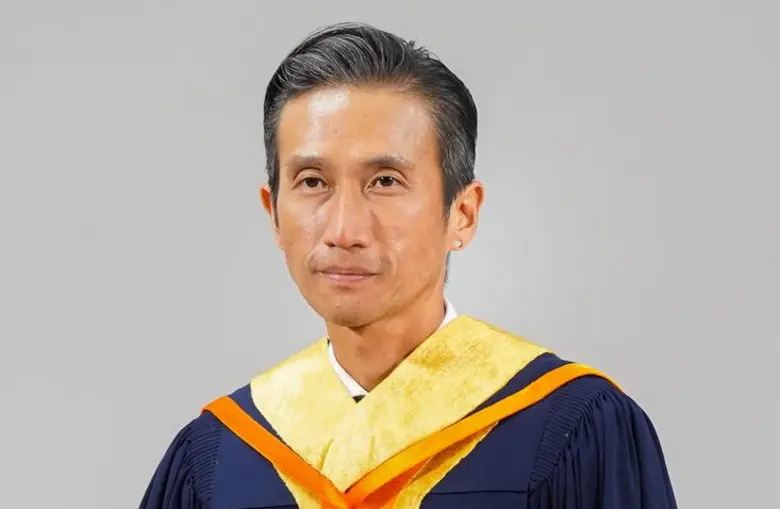 'ตูน บอดี้สแลม' ภูมิใจรับปริญญากิตติมศักดิ์ สาขาวิชาดนตรีสากล จาก มหาวิทยาลัยรามคำแหง