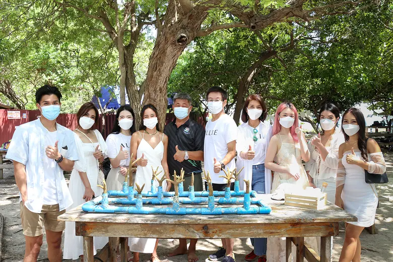 อัลลี่ จัดกิจกรรมเปิดท้องทะเลไทย หัวใจรักษ์โลก ชวน นท เดอะสตาร์  พร้อมเหล่ายูทูปเบอร์สาว ร่วมปลูกปะการังและทดสอบกันแดดใหม่ ปกป้องผิวจากรังสียูวีแบบไร้สารอันตรายต่อปะการัง สัตว์ทะเล และเป็นมิตรต่อสิ่งแวดล้อม