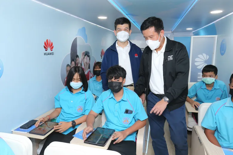 Huawei launches 'Digital Bus' project, Accelerating Digital Inclusivity and Elevating Thai Education Sector with Technology