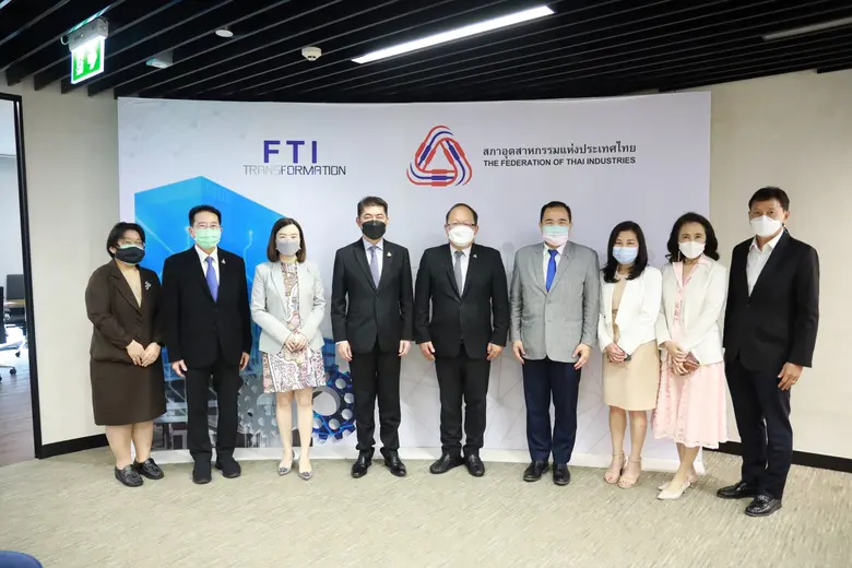 คณะผู้บริหาร ซีพีเอฟ ร่วมแสดงความยินดีกับ นายเกรียงไกร เธียรนุกุล รับตำแหน่งประธานสภาอุตสาหกรรมแห่งประเทศไทย