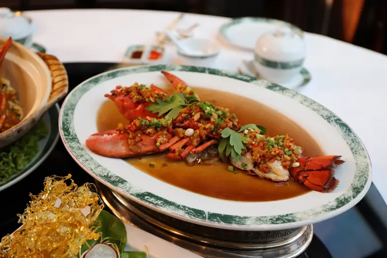 Alaska King Crab &amp; Boston Lobster at Dynasty, Centara Grand Ladprao