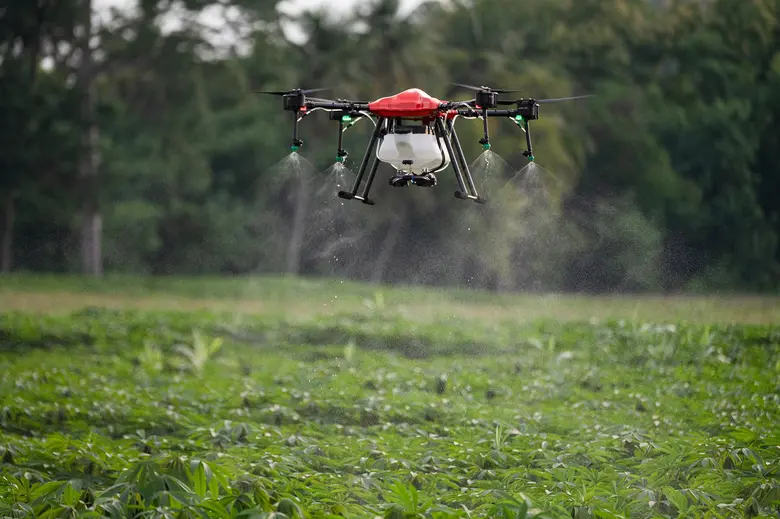 วรุณา จับมือ เก้าไร่ ส่งโดรนการเกษตร "เจ้าเอี้ยง" เร่งปั้นนักบินโดรน ยกระดับภาคการเกษตรไทยก้าวสู่ "เกษตรอัจฉริยะ" เพิ่มประสิทธิภาพด้วยเทคโนโลยีครบวงจร