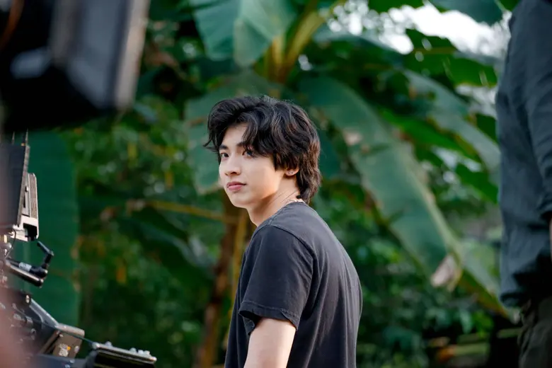 ชาวเน็ตงง "ปอนด์ พลวิชญ์" โผล่ร่วมงานค่ายใหม่ "มิติ อาทส์ มีเดีย"