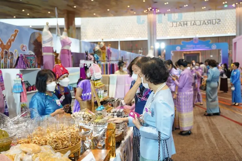 สภาสมาคมสตรีแห่งชาติฯ และไอคอนสยาม จัดงาน 'วันสตรีไทย ประจำปี 2565'