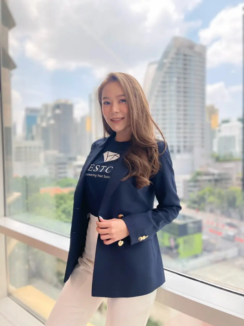 ผู้บริหารหญิงเก่งสถาบัน ESTC Training Center "นุชนารถ ชลคงคา" เข้าร่วมเป็นวิทยากรอบรมในหลักสูตร "SMART MOVE SENIOR"