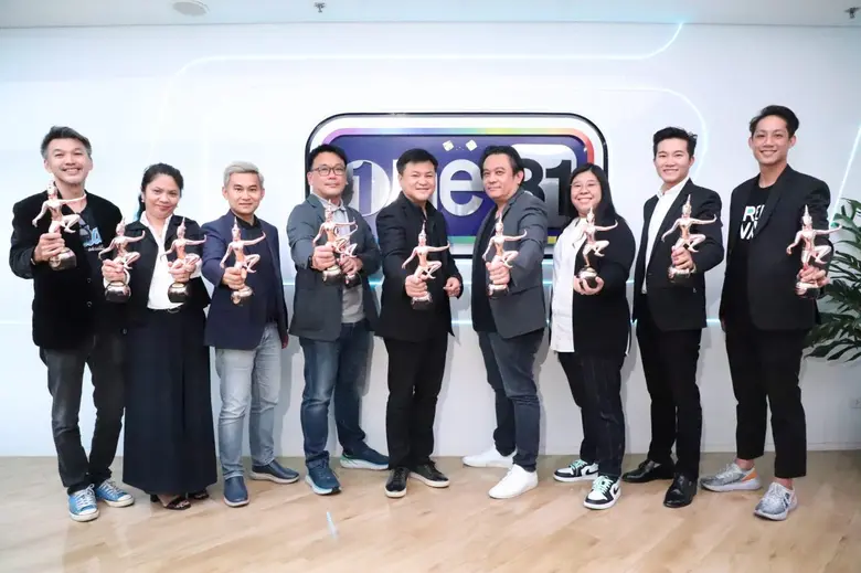 "เดอะ วัน เอ็นเตอร์ไพรส์" คว้า14รางวัล "นาฏราช ครั้งที่13" สมาพันธ์สมาคมฯ ให้เกียรติมอบถ้วย แสดงความยินดี!!