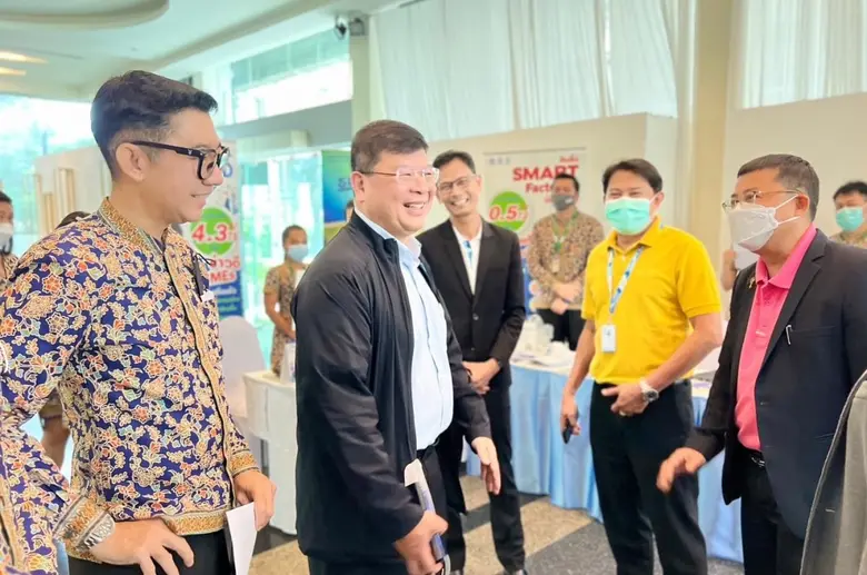 รองกรรมการผู้จัดการ  SME D Bank บรรยายพิเศษ หนุน SMEs ท่องเที่ยวภูเก็ต ชูกระบวนการ "เติมทุนคู่พัฒนา" ติดปีกคว้าโอกาสฟื้นธุรกิจเดินหน้าเต็มกำลัง