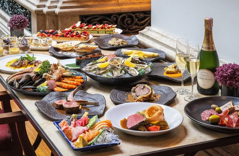 GRAND HYATT ERAWAN BANGKOK PRESENTS A GRAND CELEBRATION THAT GUARANTEES ONLY THE BEST OF THE FESTIVE SEASON IN BANGKOK