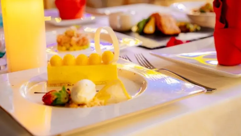 ดินเนอร์สุดโรแมนติก วาเลนไทน์ที่ เซ็นทาราแกรนด์มิราจ พัทยา