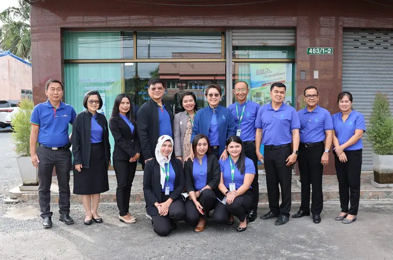 SME D Bank ลงพื้นที่ จ.สตูล มอบนโยบายสาขา เดินหน้าภารกิจ "ธนาคารเพื่อเอสเอ็มอีไทย" พร้อมเยี่ยมชมกิจการลูกค้า "ห้องเย็นสินภักดี" ยกระดับเติบโตยั่งยืนด้วย BCG Model