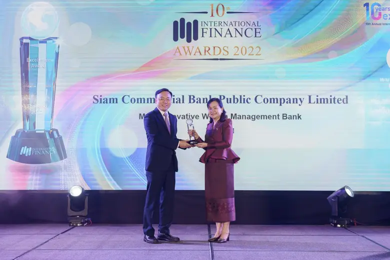 SCB WEALTH wins two prestigious awards of the year for its innovative use of technology to manage customer portfolios and its promotion of investment