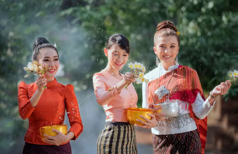 โรงแรมอนันตรา หัวหิน รีสอร์ท จัดงานเฉลิมฉลองเทศกาลสงกรานต์ประเพณีไทย