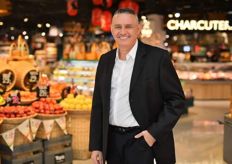 Tops joins Yindii to create a new sustainability model to turn food surplus into "Surprise Bags" for sale at affordable prices to reduce food waste