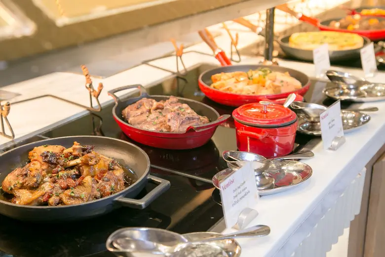 Embark on a Culinary Adventure Every Week with Ventisi Restaurant's Exquisite Themed Buffets