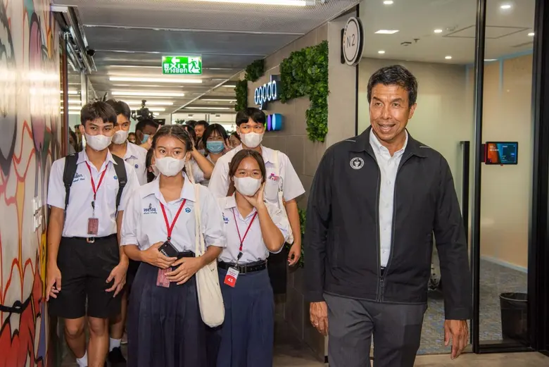 อโกด้าจับมือ กทม. เปิดตัวโครงการ 'Agoda Tech Day Camp'