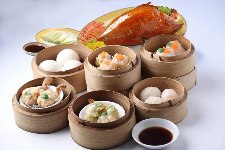 ทานบุฟเฟต์ติ่มซำมื้อกลางวัน 4 ท่านรับเป็ดปักกิ่งฟรี !!