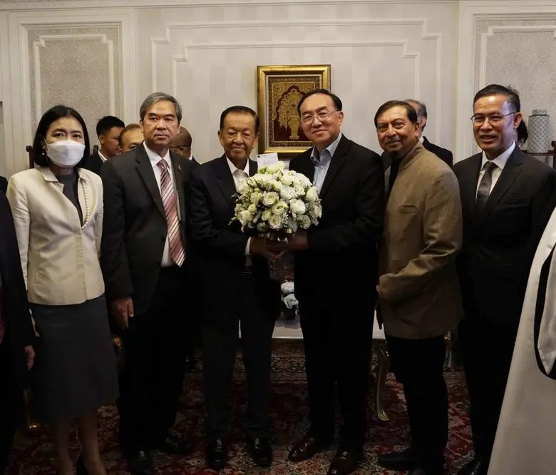ไอแบงก์ ร่วมแสดงความยินดี 'ท่านวันมูหะมัดนอร์ มะทา' ประธานสภาผู้แทนราษฎร