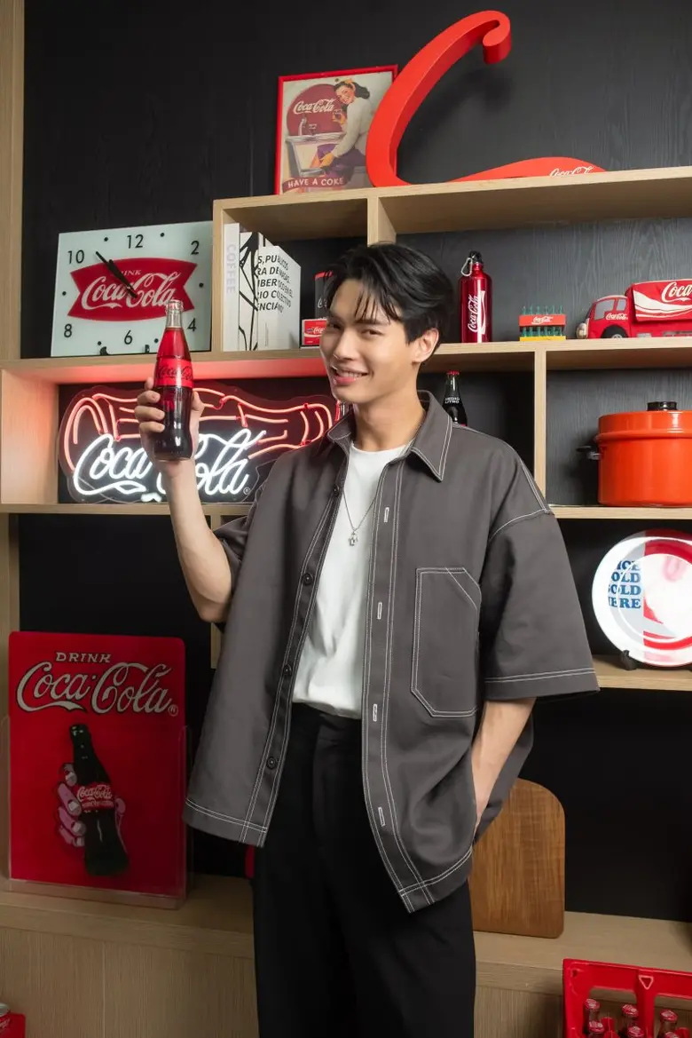 การทำงานร่วมกันที่เรียกได้ว่าเป็น "Real Magic" "โคคา-โคล่า" คว้า "วิน-เมธวิน" ร่วมครอบครัว "โค้ก" ในภูมิภาคอาเซียน สำหรับแคมเปญ "สูตรสำเร็จมื้อพิเศษ" ในเอเชีย