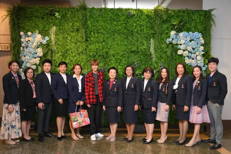 "ชีวิตคิดบวก" หลักสูตรชีวิต จากคุณหมอเจี๊ยบ ลลนา ให้แรงบันดาลใจน้องๆ ปฐมนิเทศนักศึกษาใหม่ ราชวิทยาลัยจุฬาภรณ์ ปีการศึกษา 2566