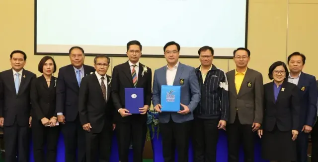 SME D Bank ผนึกสภาเอสเอ็มอีปูพรมหนุนผู้ประกอบการ 8 พันราย "เติมทุนคู่พัฒนา" สร้างมูลค่าเพิ่ม ขับเคลื่อนเศรษฐกิจไทยเติบโตยั่งยืน