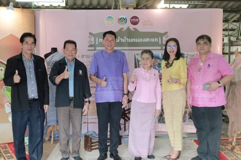 พช.นครสวรรค์ ร่วมการคัดเลือกหมู่บ้านหัตถกรรมเข้ารับรางวัล "หม่อมงามจิตต์ บุรฉัตร" รางวัลสร้างเสริมคนดี มีคุณธรรม ประจำปี 2566