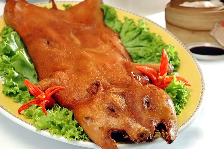 สิทธิพิเศษเมื่อทานที่ห้องอาหารจีนหยก