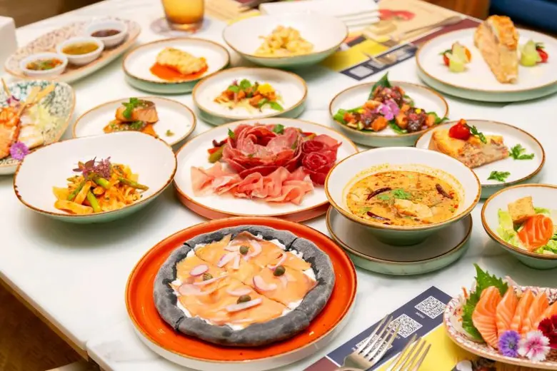 "Salmon Spectacular": An Ode to the Ocean's Bounty Every Wednesday Night at Ventisi in Centara Grand at CentralWorld