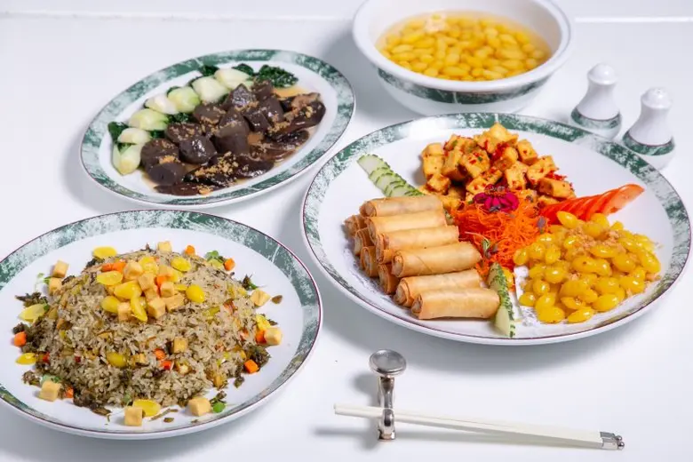 Go Vegetarian at Centara Grand's Ventisi and Dynasty Restaurants