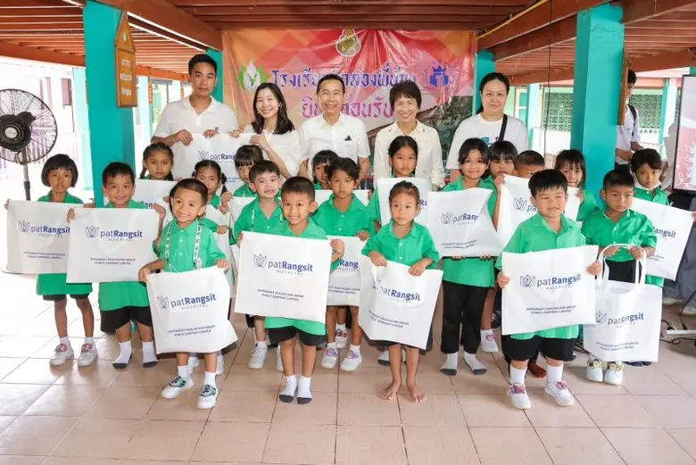 กลุ่มโรงพยาบาลแพทย์รังสิต จัดกิจกรรม CSR "สมทบทุนสนับสนุนสถานศึกษา อุปกรณ์การเรียน และปรับปรุงซ่อมแซมอาคารเรียน" โรงเรียนวัดสองพี่น้อง จ.ปทุมธานี