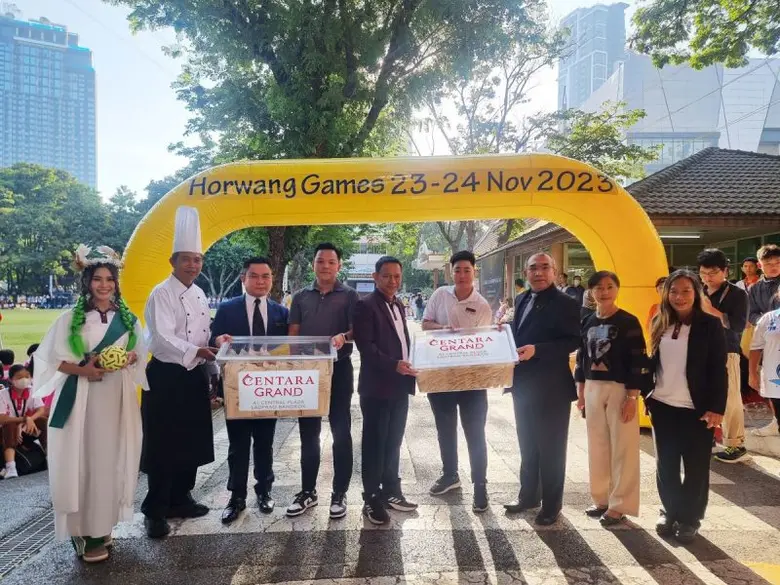 เซ็นทาราแกรนด์ เซ็นทรัลพลาซา ลาดพร้าว ร่วมสนับสนุนอาหารว่างสำหรับนักเรียนในงานกีฬาสีโรงเรียนหอวัง