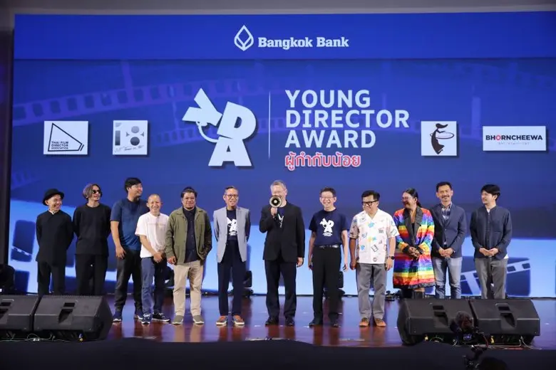 ธนาคารกรุงเทพ ชวนคนรุ่นใหม่สร้างคอนเทนต์ โปรโมทท่องเที่ยว 8 จังหวัดเมืองรอง จับมือ 8 ผู้กำกับมือทองติวเข้มคอร์สพิเศษ เปิดโครงการ "ผู้กำกับน้อย" ซีซั่น 2 หวังช่วยกระตุ้นเศรษฐกิจเติบโตอย่างยั่งยืน-กระจายรายได้ทั่วถึง