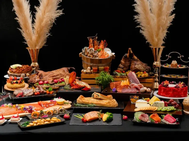 New Year's Eve Gala Buffet Dinner at Holiday Inn Bangkok Silom