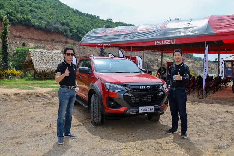 Bridgestone Joins "ISUZU V-CROSS 4x4…UNLOCK THE MASTER SPIRIT" and Provides Support for "BRIDGESTONE DUELER ALL-TERRAIN A/T002"