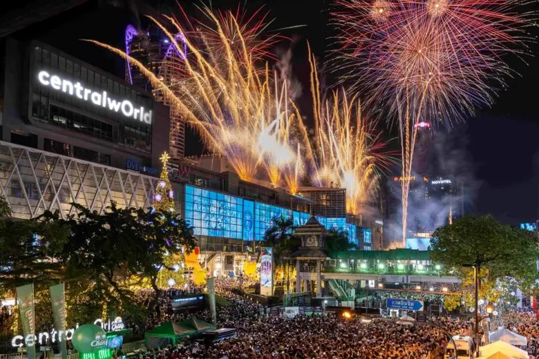 Thailand rings in 2024 in the Heart of Bangkok! Join Hundreds of Thousands people at CentralWorld - 'Times Square of Asia,' World's Entertainment Countdown Landmark of All Time