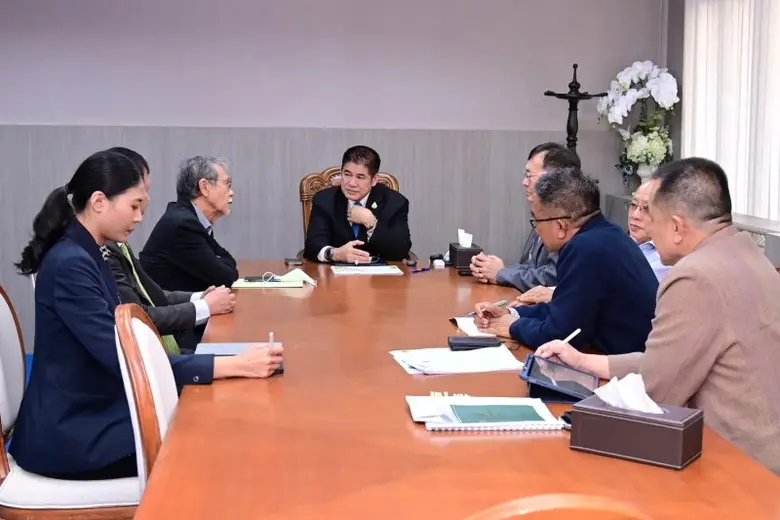 รมว.ธรรมนัส เล็งต่อยอดนโยบาย "โฉนดเพื่อการเกษตร" ด้วยการเพิ่มมูลค่าที่ดิน ส.ป.ก. และสินทรัพย์ในพื้นที่ ส.ป.ก.