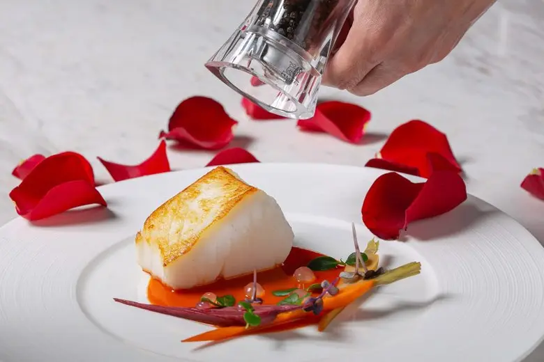 Dine Among the Stars: Experience the Ultimate Valentine's Dinner at Red Sky
