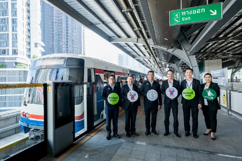 BTS Group joins forces with BMA to support the 'This Car Reduces PM2.5 Dust'