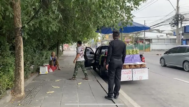 กทม.กำชับทุกเขตกวดขันพื้นที่-จุดทำการค้า ห้ามรถเร่จอดขายบนถนน