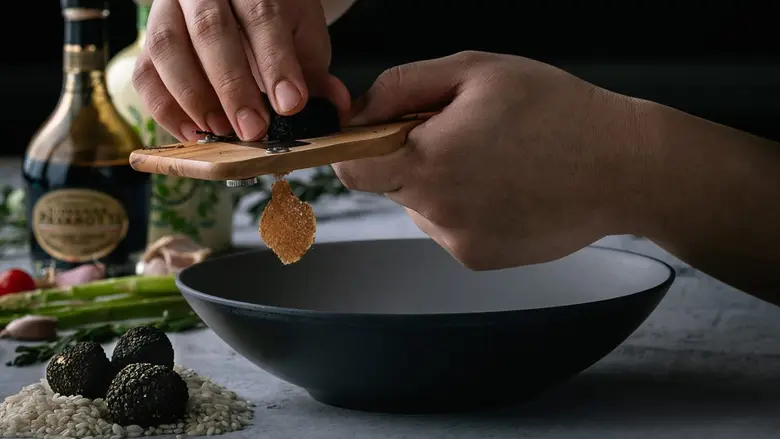 JOIN MUU BANGKOK HOTEL IN THE CELEBRATION OF "TRUFFLES" SEASON. AT OTTO ITALIAN RESTAURANT