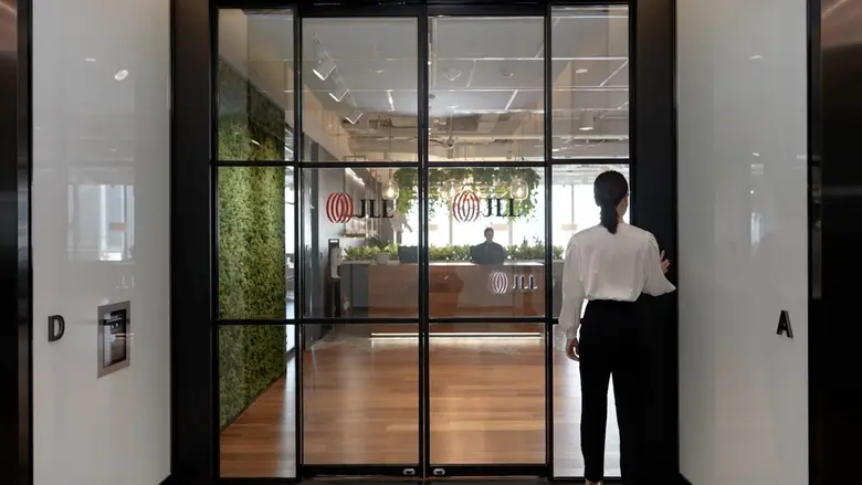 JLL Thailand Reveals 2024 ESG Trends and Commitments for a Greener Property Market