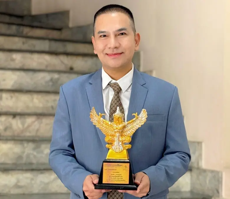 "วศิน วรรณพฤกษ์" ปลื้ม คว้ารางวัลครุฑแห่งแผ่นดินทอง สาขาผู้ทำคุณประโยชน์เผื่อแผ่นดินดีเด่น ประจำปี 2567