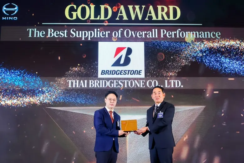 Bridgestone Receives "The Best Supplier of Overall Performance in 2023 (Truck Business)" Award, As a Strong Partnership with Hino