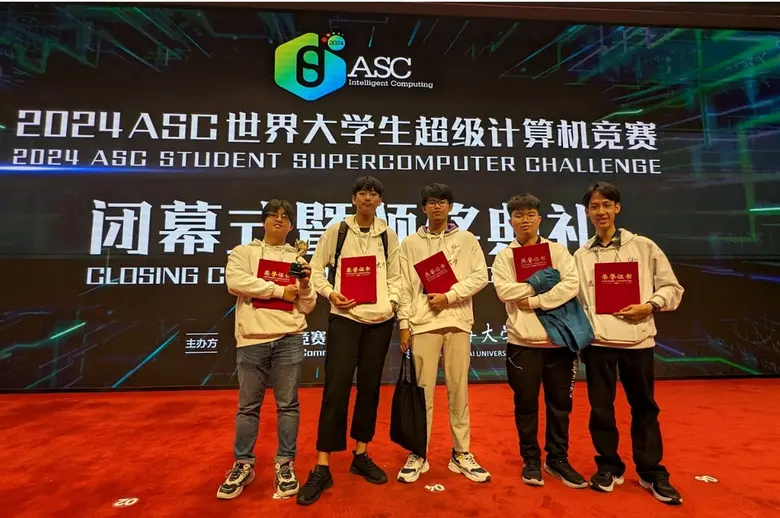นิสิตคณะวิศวกรรมศาสตร์ ม.เกษตรศาสตร์ คว้ารางวัล First Prize จากการแข่งขัน "ซุปเปอร์คอมพิวเตอร์"ระดับโลก