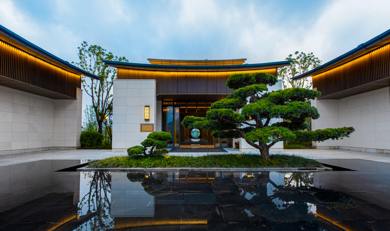 Dusit Hotels and Resorts celebrates 75 years of Thai-inspired gracious hospitality with 'The Art of Travel' campaign