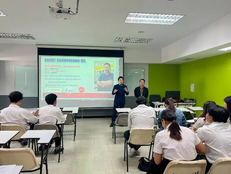 ว.การบินและคมนาคม SPU เปิดประสบการณ์จริง! เรียนรู้แบบเจาะลึก "การปฏิบัติงานภาคพื้น" กับมืออาชีพสายการบิน