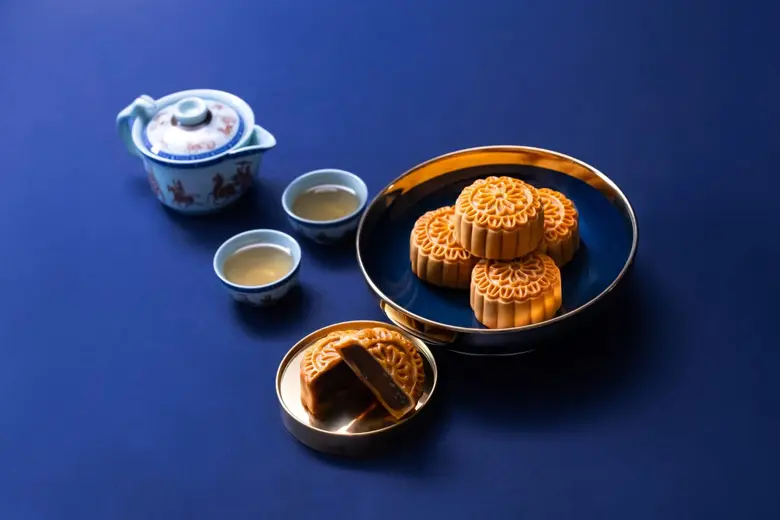 InterContinental Bangkok Phuang Malai Mooncake Gift Box Returns Inviting Everyone to Embrace the Art of Giving