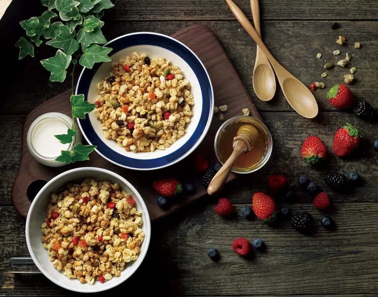 Calbee Launches Japan's #1 Breakfast Cereal, Frugra Fruit Granola, in Thailand